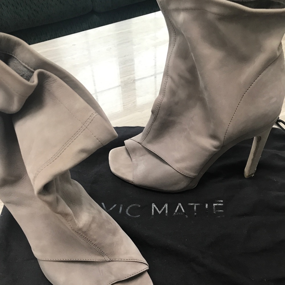 Vic Matie booties